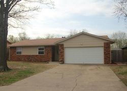 Pre-foreclosure in  E 135TH ST Glenpool, OK 74033