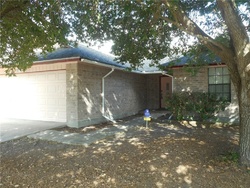 Pre-foreclosure in  TRIPLE CROWN DR Corpus Christi, TX 78417