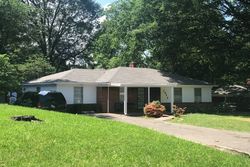 Pre-foreclosure in  HAYWOOD AVE Memphis, TN 38127