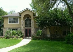 Pre-foreclosure in  MAGNOLIA LN Lake Mary, FL 32746