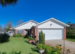 Pre-foreclosure in  PARKER PLACE DR Navarre, FL 32566