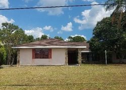 Pre-foreclosure in  SE HARLOW ST Port Saint Lucie, FL 34952