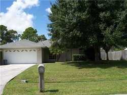 Se Crosspoint Dr, Port Saint Lucie FL