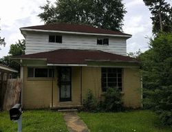 Pre-foreclosure Listing in W 39TH ST LITTLE ROCK, AR 72204