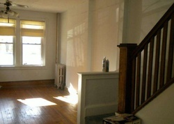  Park Ln, Trenton NJ