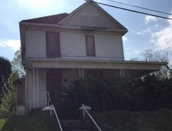 Pre-foreclosure Listing in TRUMBULL ST BELLAIRE, OH 43906