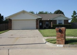 Pre-foreclosure Listing in S PHILBROOK COURT DR MUSTANG, OK 73064