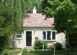 Pre-foreclosure in  BENNETT RD Toledo, OH 43612