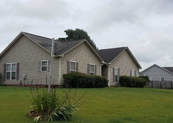 Pre-foreclosure Listing in COUNTRYAIRE DR AYDEN, NC 28513