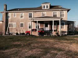 Pre-foreclosure in  MIDDLE RD Blue Point, NY 11715