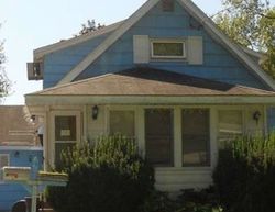 Pre-foreclosure in  GARDEN CITY DR Syracuse, NY 13211