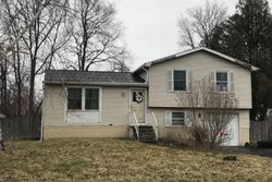 Pre-foreclosure in  TOMWOOD DR Liverpool, NY 13090