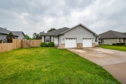 Pre-foreclosure Listing in PROVERBS CT FORSYTH, MO 65653