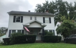 Pre-foreclosure in  GLENBROOK DR Toledo, OH 43614