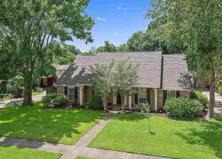 Pre-foreclosure in  CULPS BLUFF AVE Baton Rouge, LA 70817