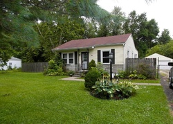 Pre-foreclosure in  RANGELAND RD Louisville, KY 40219