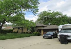 Pre-foreclosure Listing in ROHLWING RD ADDISON, IL 60101