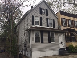 Pre-foreclosure in  PIERCE ST Newark, NJ 07103