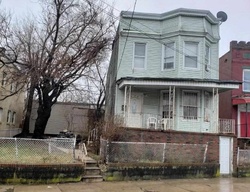 Pre-foreclosure Listing in EGE AVE JERSEY CITY, NJ 07305