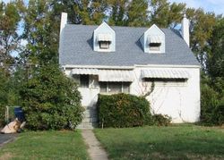 Pre-foreclosure Listing in ROCKVIEW DR BRISTOL, PA 19007