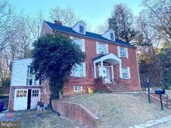  Arlington Blvd, Falls Church VA