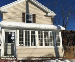 Pre-foreclosure Listing in FRANCIS AVE PITTSFIELD, MA 01201