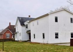 Pre-foreclosure in  SCOTCH RIDGE RD Pemberville, OH 43450