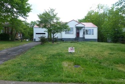 Pre-foreclosure in  SOUTH HAVEN RD Knoxville, TN 37920