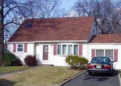 Pre-foreclosure Listing in KENDALL RD EAST BRUNSWICK, NJ 08816