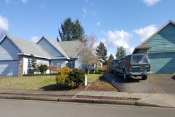 Pre-foreclosure in  LASSEN CT Oregon City, OR 97045