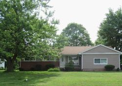  Fairtree Rd, Bedford OH
