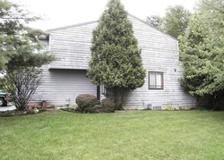  Sudbury Dr, Liverpool NY