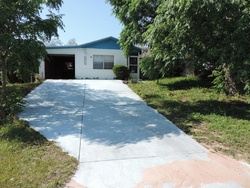 Pre-foreclosure in  LAMPLIGHTER ST Spring Hill, FL 34606