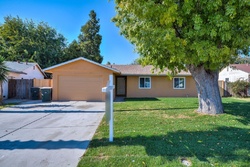 Pre-foreclosure in  HITCHCOCK WAY Sacramento, CA 95823