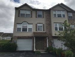 Pre-foreclosure Listing in BUTTONWOOD LN YORK, PA 17406