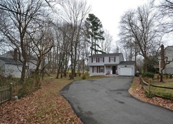  Fairway Dr, Dumfries VA