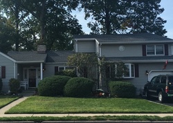  Harrington St, Bergenfield NJ