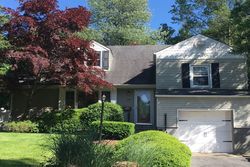 Pre-foreclosure Listing in SAXON WOODS RD # P WHITE PLAINS, NY 10605