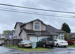 Pre-foreclosure in  NE 17TH CT Renton, WA 98056
