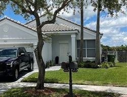  Falling Water Rd, Fort Lauderdale FL