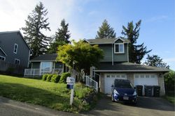 Pre-foreclosure in  66TH STREET CT E Tacoma, WA 98443