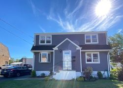 Pre-foreclosure in  UNION AVE North Arlington, NJ 07031