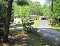 Pre-foreclosure in  GRASMUR TURN Clementon, NJ 08021