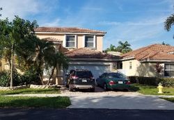 Pre-foreclosure in  SW 27TH ST Hollywood, FL 33027