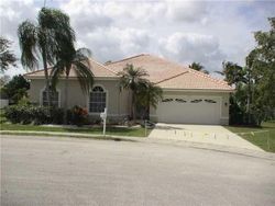 Pre-foreclosure in  NW 10TH ST Hollywood, FL 33029
