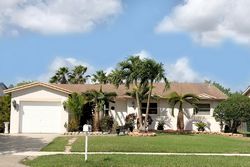 Pre-foreclosure in  ROYAL POINCIANA DR Fort Lauderdale, FL 33326