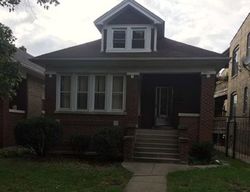 Pre-foreclosure in  N HARDING AVE Chicago, IL 60618