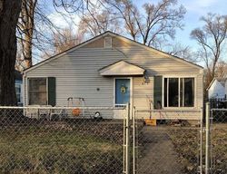 Pre-foreclosure in  ROOSEVELT ST South Bend, IN 46616