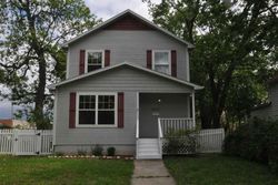 Pre-foreclosure in  SE QUINCY ST Topeka, KS 66612