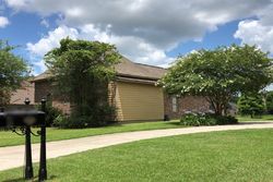 Pre-foreclosure Listing in OAK COLONY DR GEISMAR, LA 70734